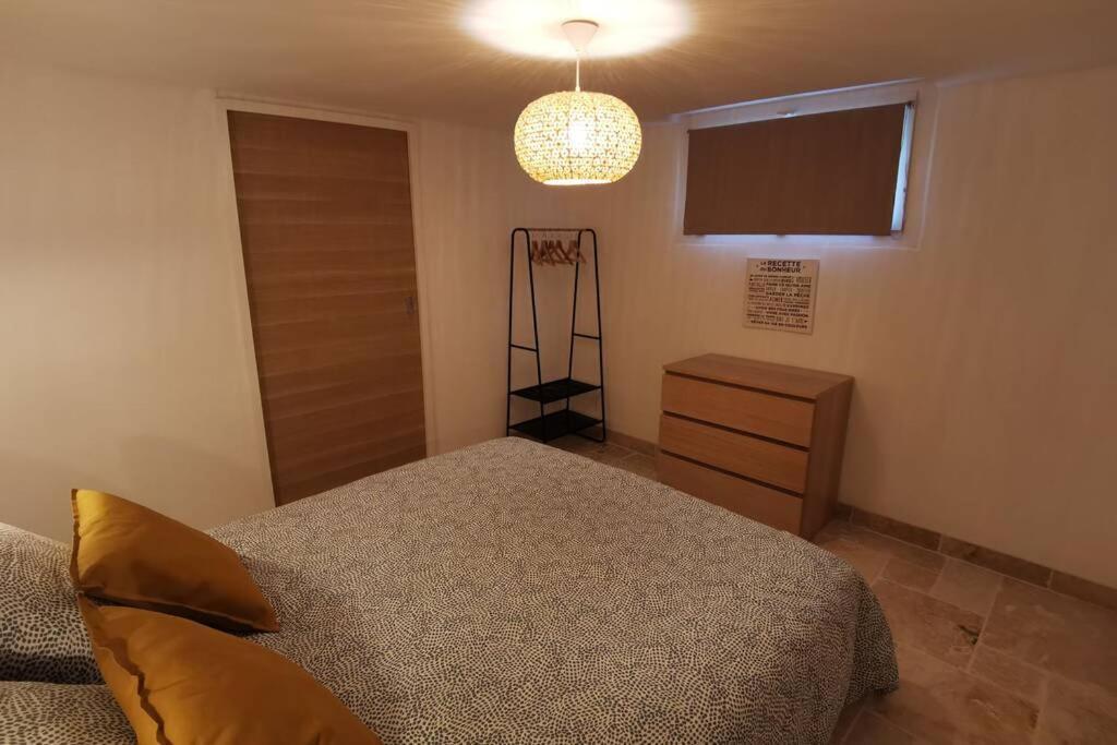 Apartament La Casita Saint-Étienne-du-Grès Zewnętrze zdjęcie
